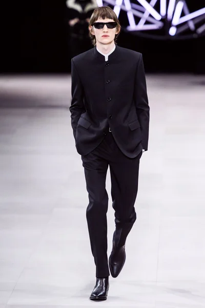 Look 9